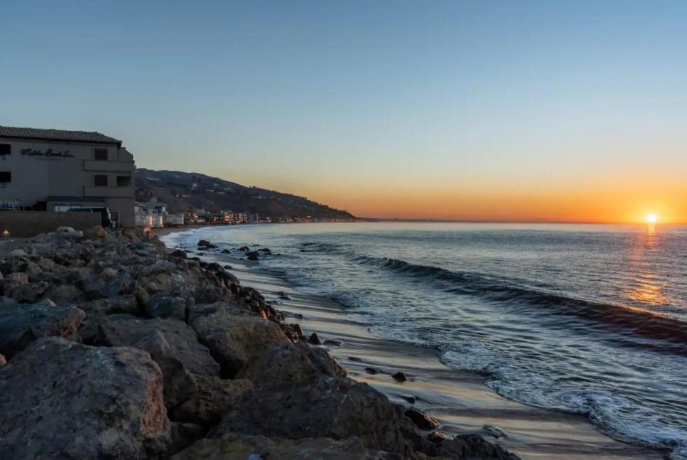 Malibu Sand Carbon Beach Suites Eksteriør bilde