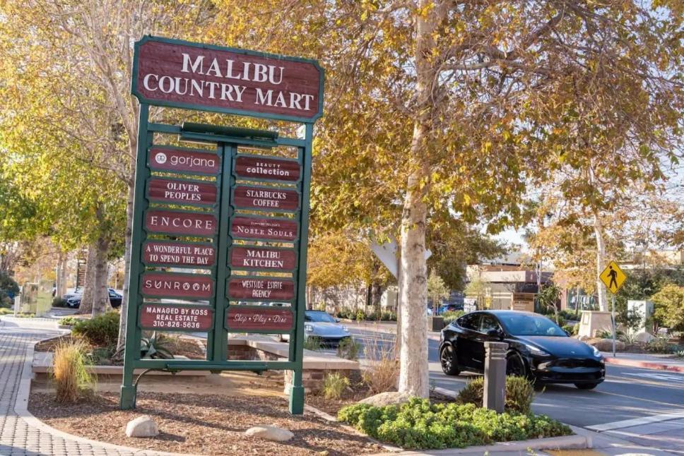 Malibu Sand Carbon Beach Suites Eksteriør bilde